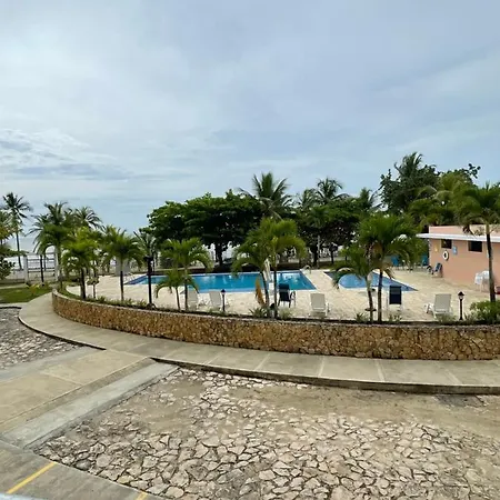 Acogedor Apartamento Con Vista Al Mar En Coveñas Exterior foto