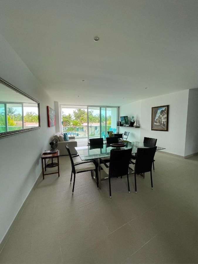 Acogedor Con Vista Al Mar En Apartamento